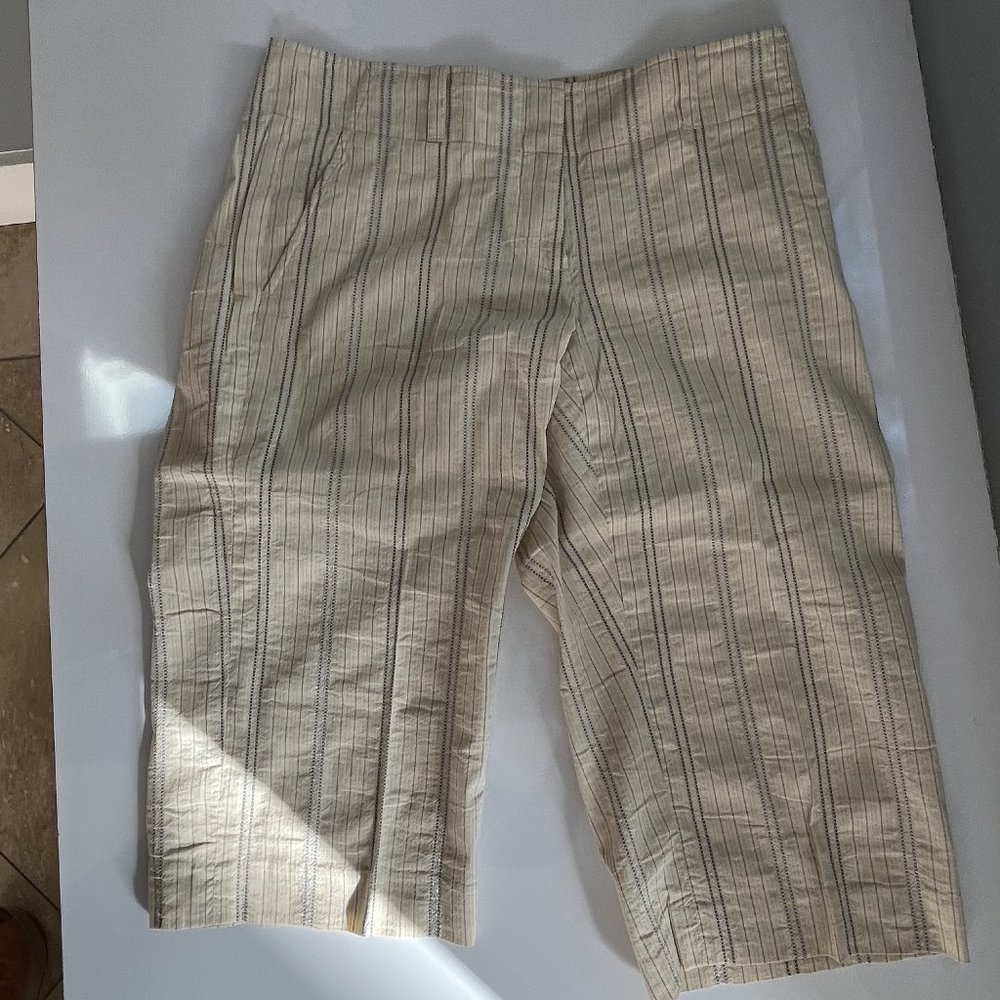 Theory Beige Striped Women’s Bermuda Shorts